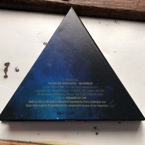 New Urban Decay Eternals Afterglow Highlighter in shade Cuneirune (.08 oz) - Picture 3 of 4